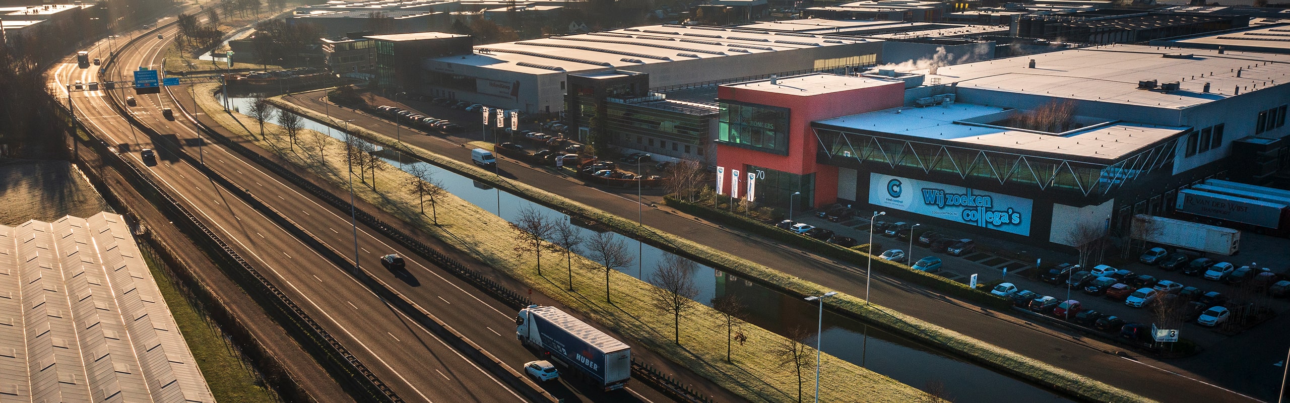Kantoorgebouw van Getlink Customs Services in Maasdijk